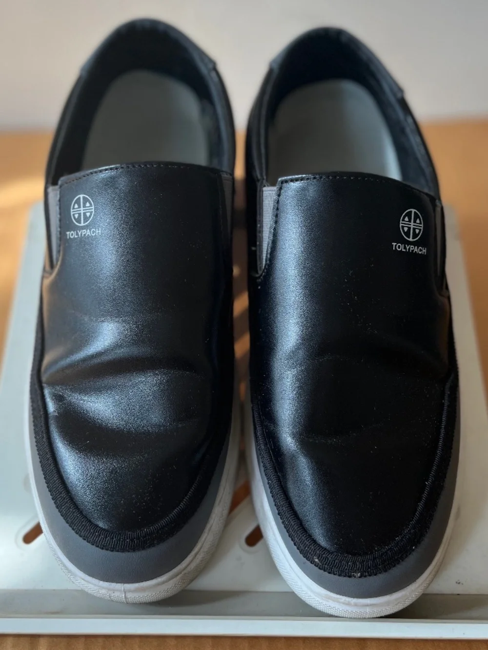 TOLYPACH Men's Slip On Sneakers Black/Gray, Size 42